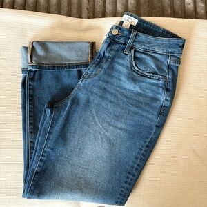 Maurice’s Classic High Rise Crop Stretch Light Blue Jeans Size 10